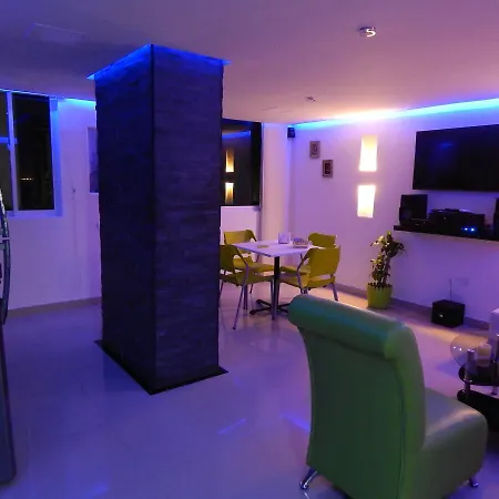Lux Bocagrande Apartamento *